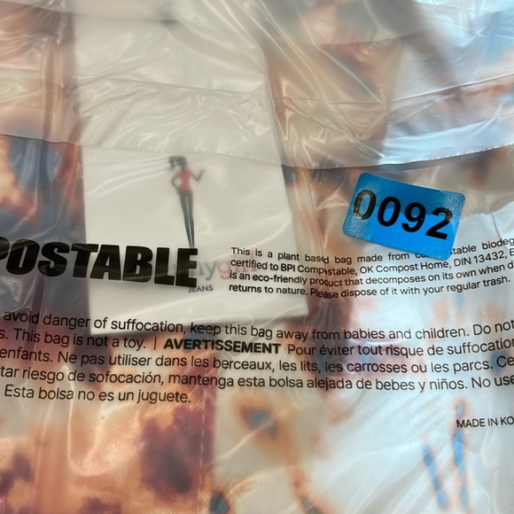 NEW SkinnyGirl‎ Reagan Seamed Skinny High Rise Capris Raw Hem Tie Dye Size 6 - Picture 9 of 9